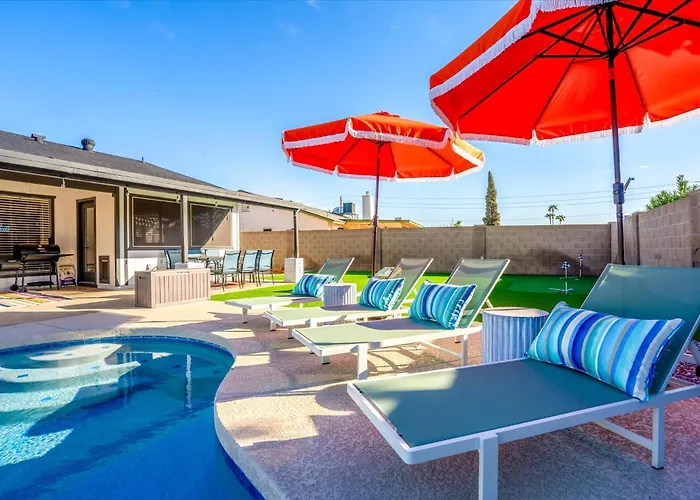 Holiday home Heated Pool~basketball Court~putt Putt~bocce Ball