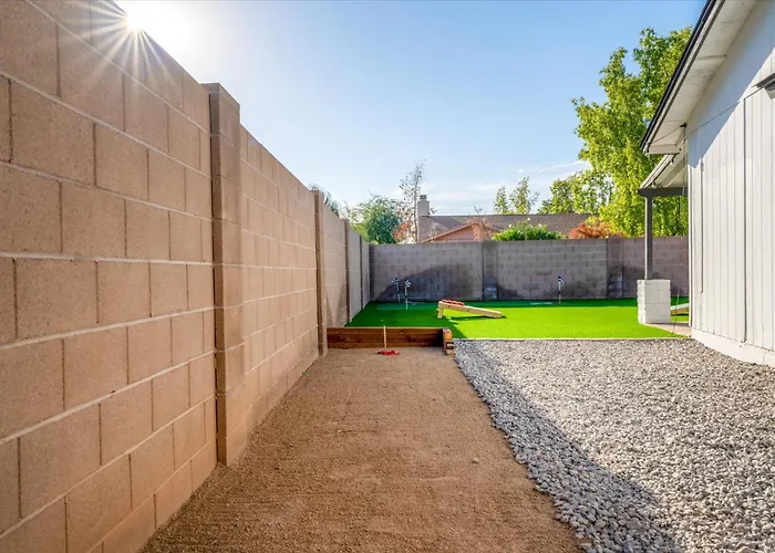 Heated Pool~basketball Court~putt Putt~bocce Ball Holiday home Phoenix