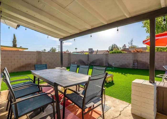 Holiday home Heated Pool~basketball Court~putt Putt~bocce Ball