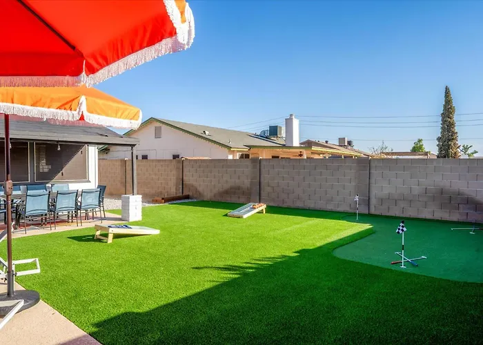 Holiday home Heated Pool~basketball Court~putt Putt~bocce Ball *